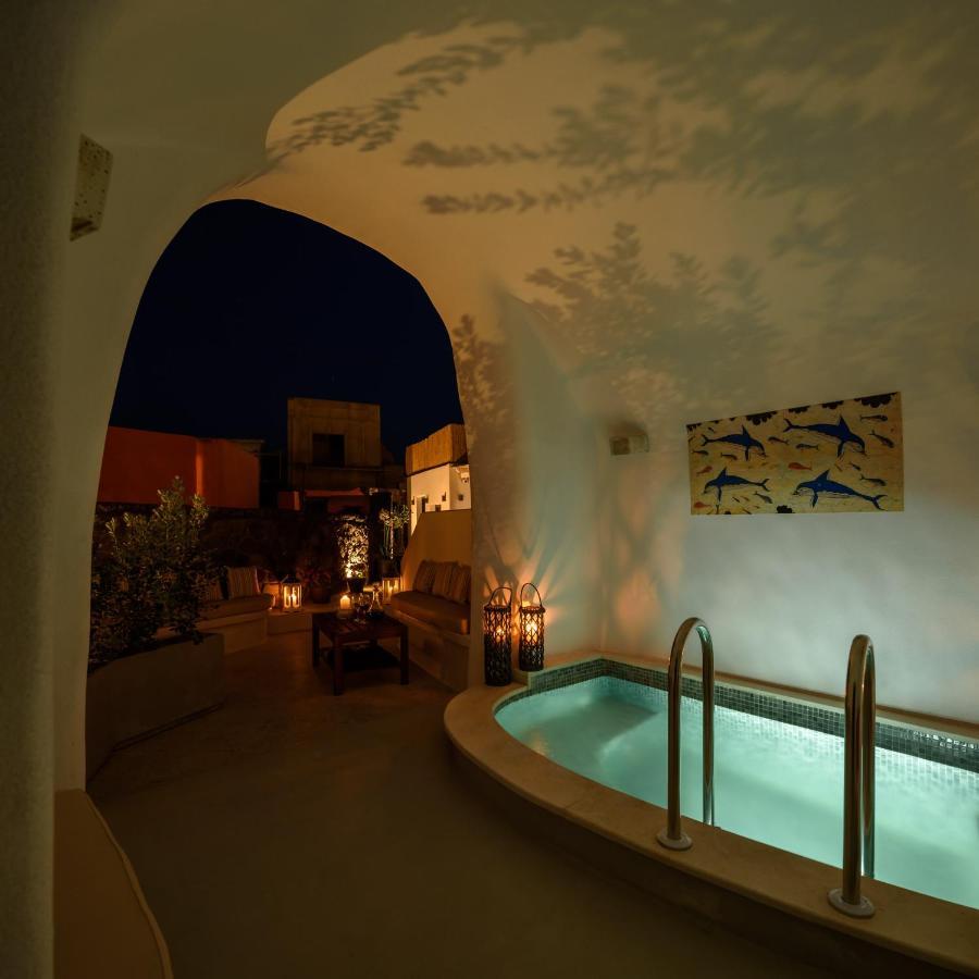 White Dream Suites Fira  Dış mekan fotoğraf