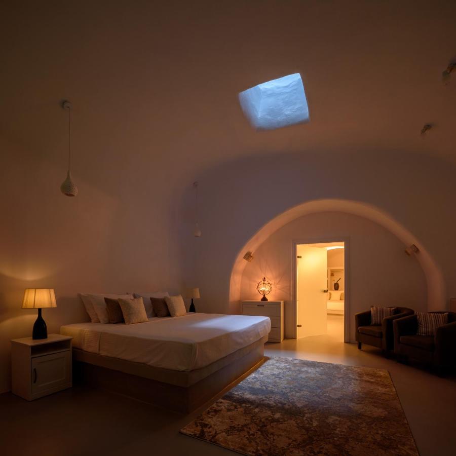 White Dream Suites Fira  Dış mekan fotoğraf