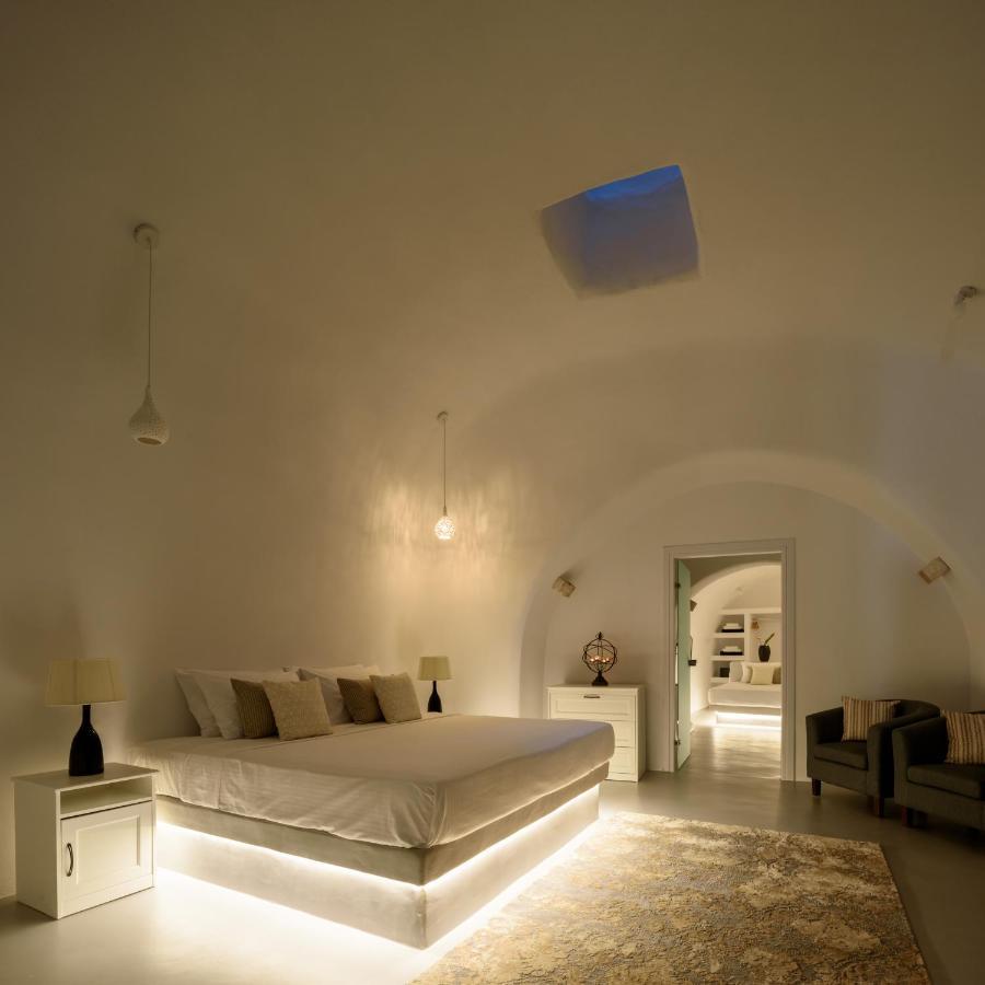 White Dream Suites Fira  Dış mekan fotoğraf