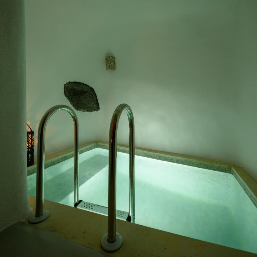 White Dream Suites Fira  Dış mekan fotoğraf