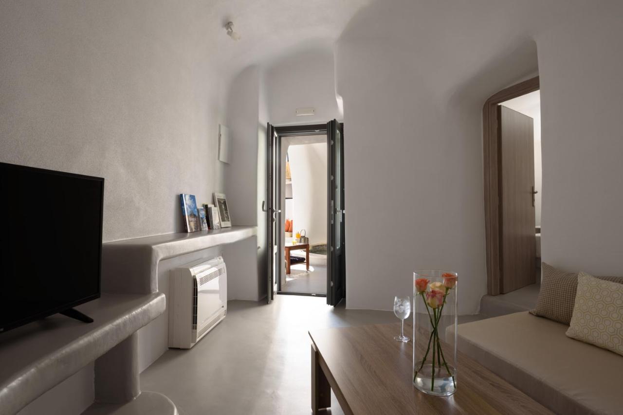 White Dream Suites Fira  Dış mekan fotoğraf