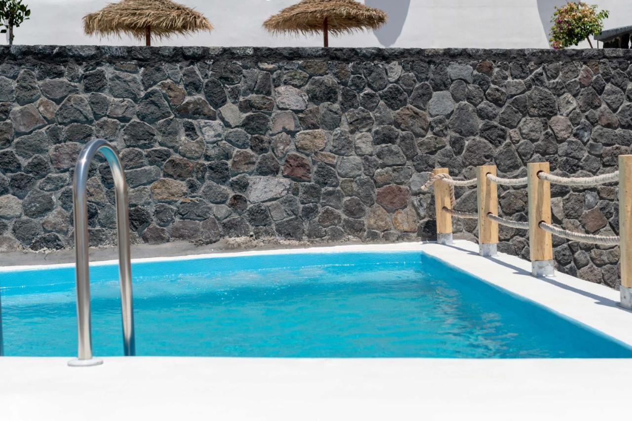 White Dream Suites Fira  Dış mekan fotoğraf